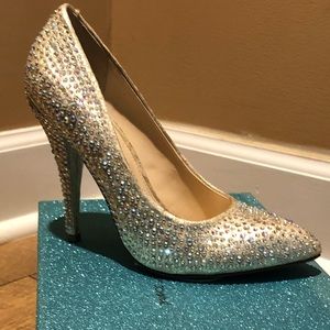 Betsey Johnson SB-SHINE CHAMP FAB SHOES